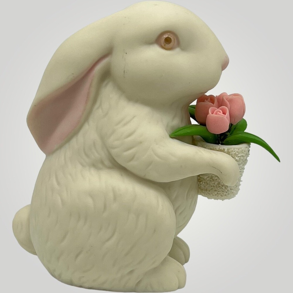 Department 56 Dept 56 Easter White Rabbit Bunny Flowers Bisque‎ Figurine 2003